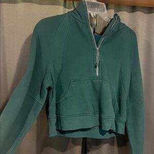 Lululemon cropped half zip scuba